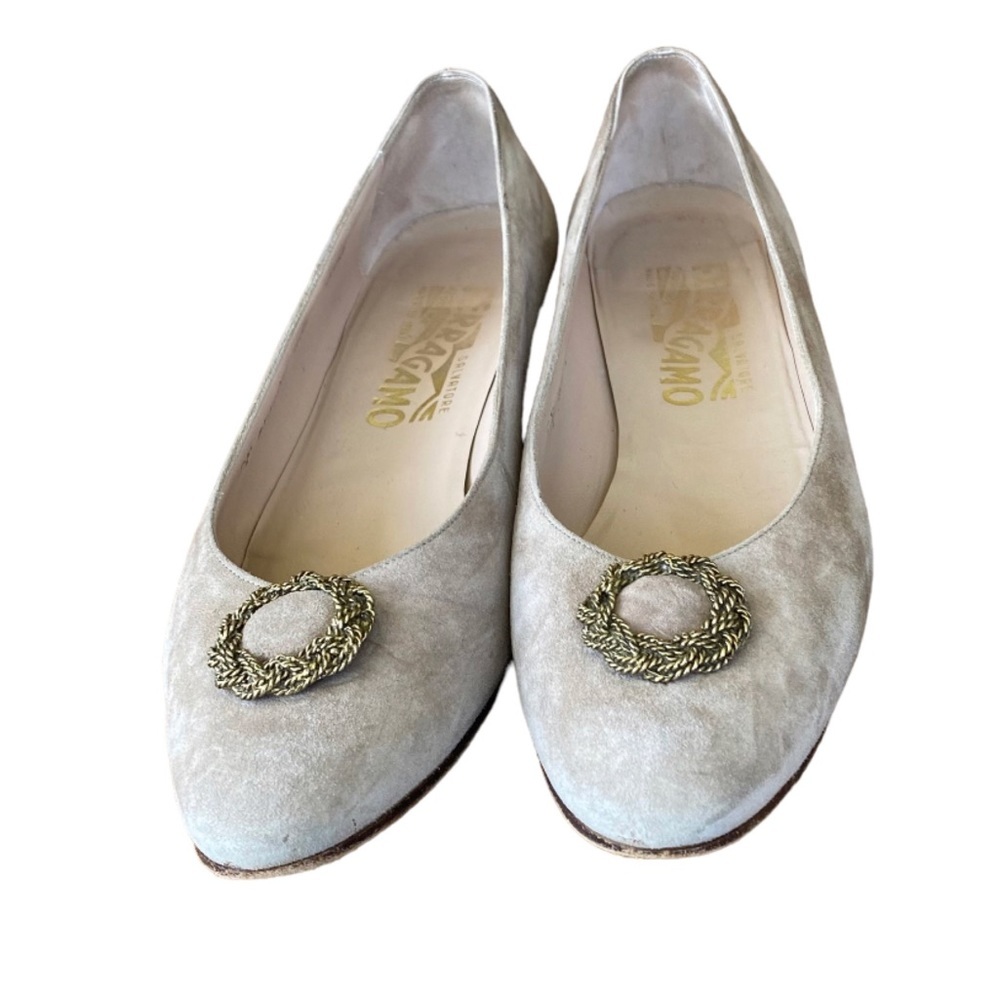 Salvatore Ferragamo vintage suede Narrow kitten heels size 7 1/2 AA
